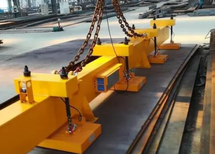 造船钢板起吊工具有哪些(造船钢板吊运使用永磁起重器)