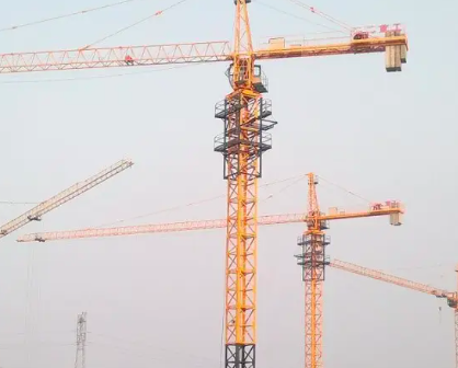 塔吊搭建使用手动葫芦(建筑施工塔吊安装步骤方法)